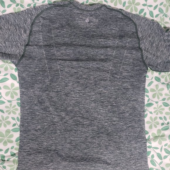 3/$40 Lululemon men's t-shirts *SOLD* - Picture 2 of 6